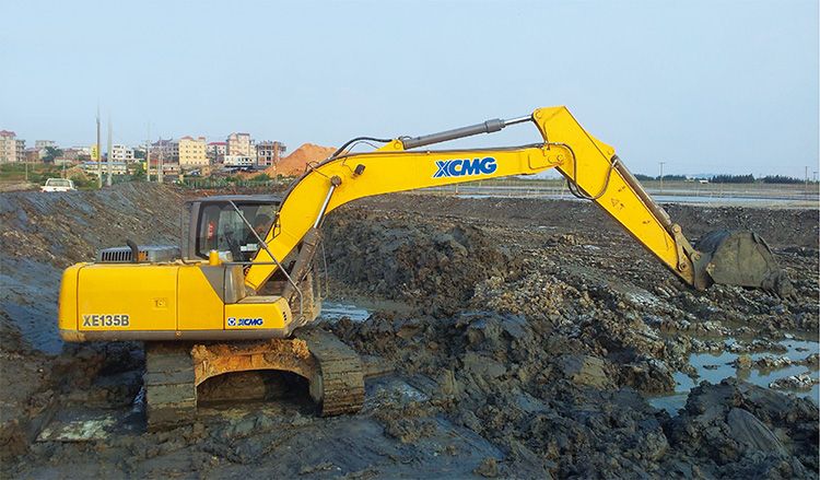 XCMG Official 13 Ton Escavator Machines XE135B Excavator For Sale, MACHMALL