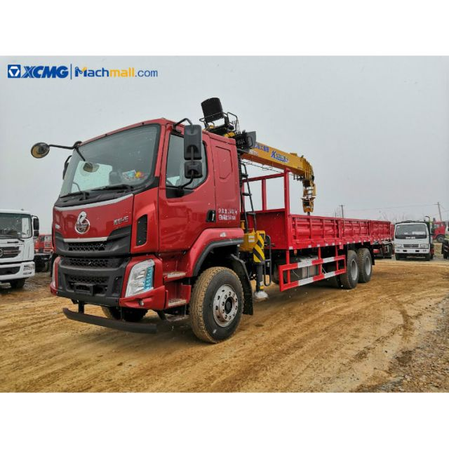 XCMG 8 tons 6 wheels dump truck with crane for sale