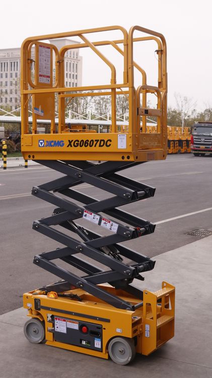 XCMG Official 6m Electric Drive Self Propelled Mobile Scissor Lift