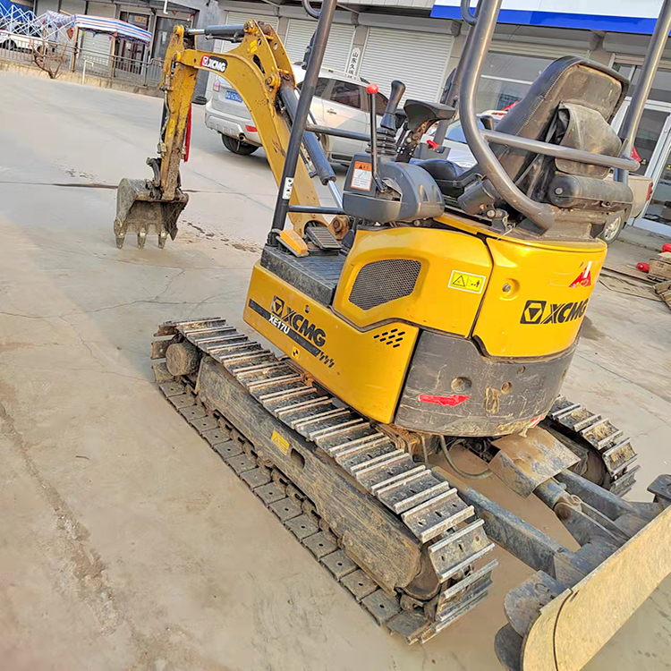 XCMG XE17U Used Mini Excavator 1 Ton For Home Use MACHMALL