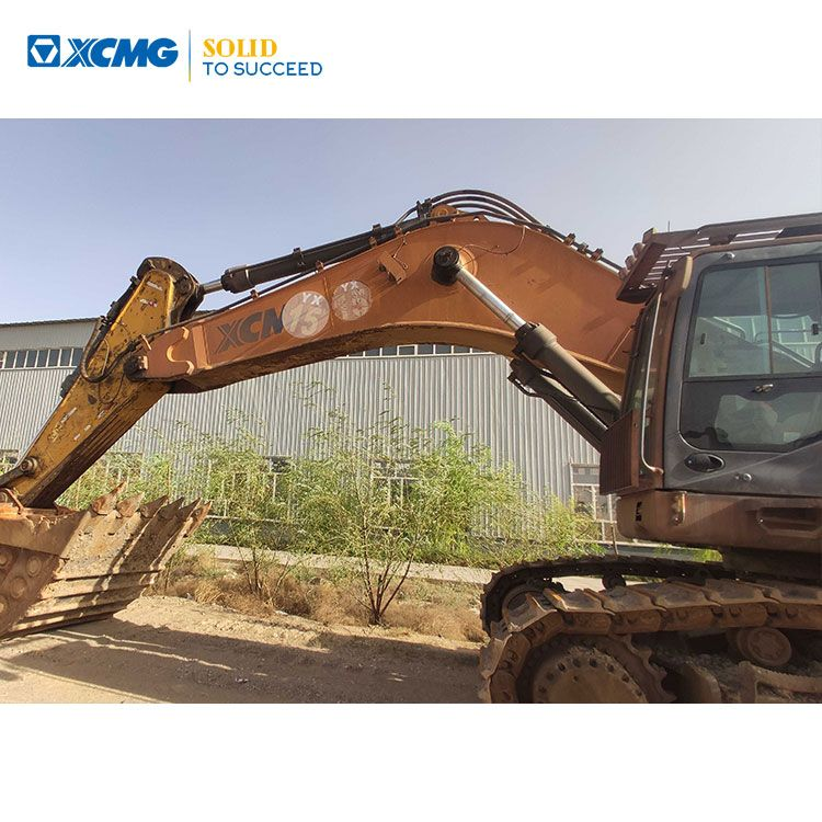 XCMG 75 ton Used Excavator Machine XE750D crawler excavator