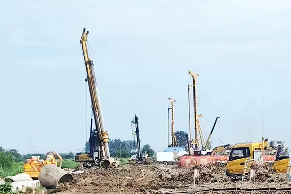 XCMG Drilling Rigs Power Expansion of Wuhan's 1-Hour Commute Circle