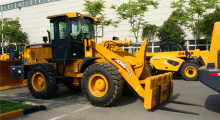 XCMG LW300FN 3 ton wheel loader with multifunction attachment price