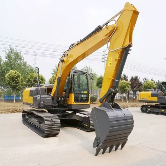 23.5 ton XCMG manufacturer hydraulic Crawler Excavator XE235C price