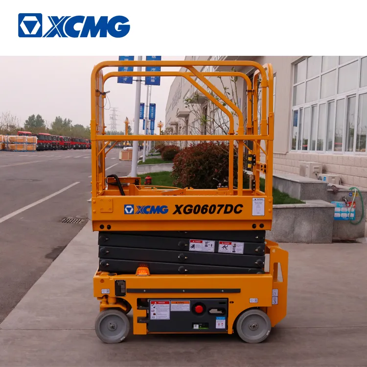 XCMG 6m small scissor lifting electric platform machine XG0607DC