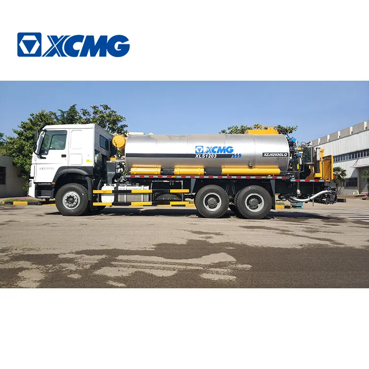 XCMG manufacturer asphalt distributor trailer truck XLS1203 China new asphalt machines for sale