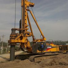 XCMG rotary drilling rig 220kN XR220D hydraulic rotary table drilling ...