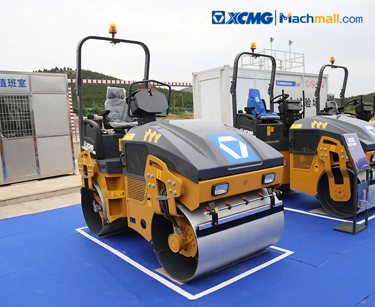 XCMG 3 ton light vibratory road roller compactor equipment for North America price