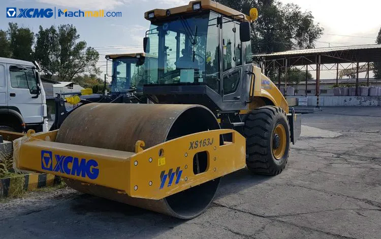 XCMG XS163J 16 ton soil compactor roller for sale