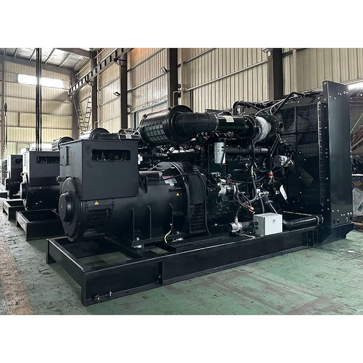 XCMG Official 750KVA Three Phase Powered Silent Diesel Generator Set with spare sparts