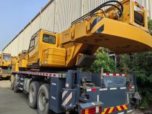 XCMG Used Boom Truck Crane QY70KC Mobile Crane Truck Price List