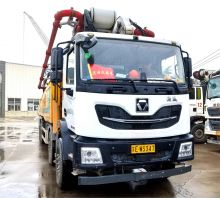 XCMG Factory Used HB65V Used Concrete Equipment Schwing Concrete Pump Truck Price