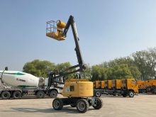 XCMG Factory Second-hand Articulated Boom Lift GTBZ14 Articulated Man Lift Price