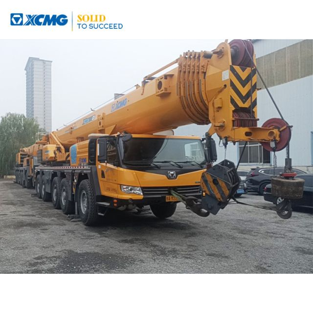 XCMG Factory Used Hydraulic All Terrain Crane XCA130L7_1 Mobile Truck Cranes Price