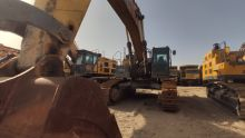 Used Large Hydraulic Crawler Excavators XCMG XE700D For Sale