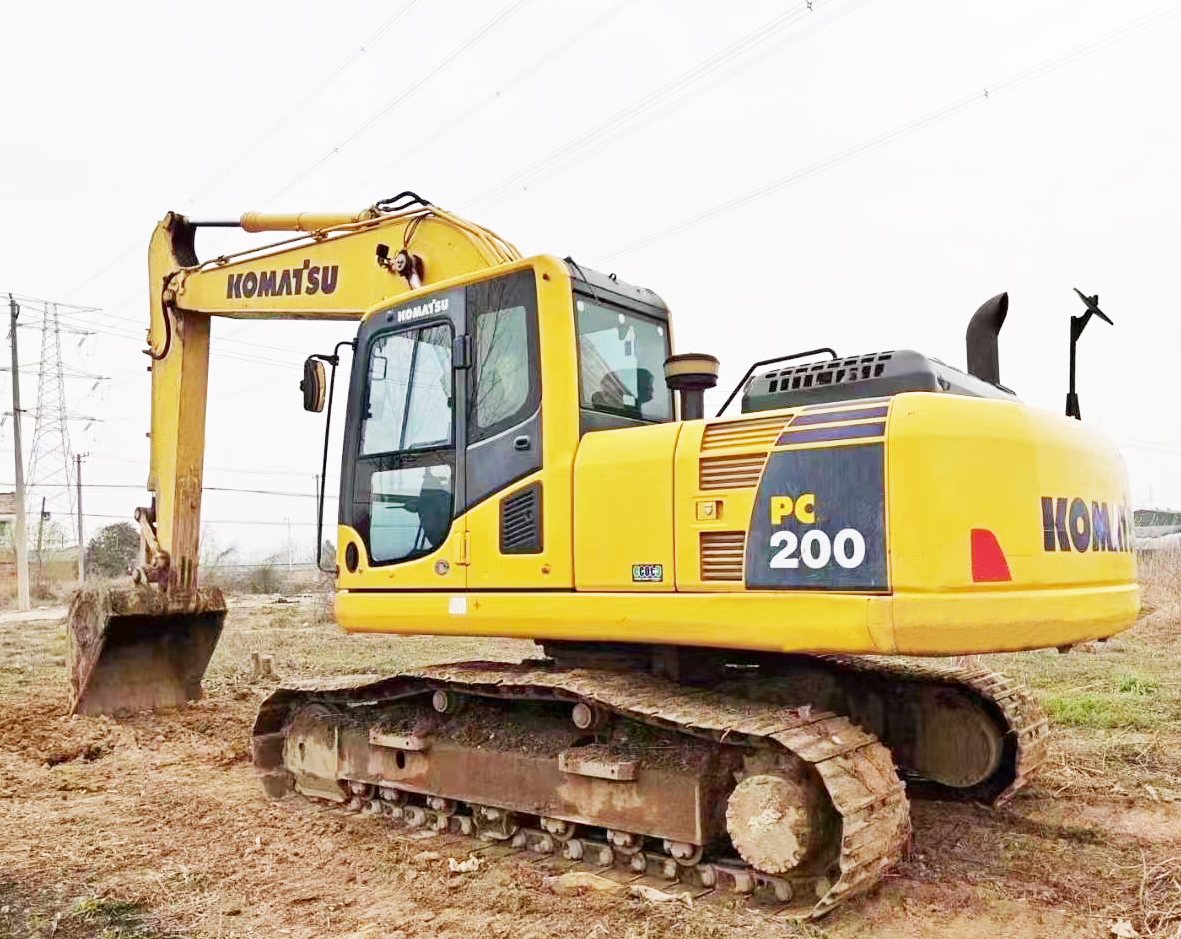 KOMATSU PC200-8 Old Excavators Excavating Equipments Tracked Excavator For  Sale, MACHMALL