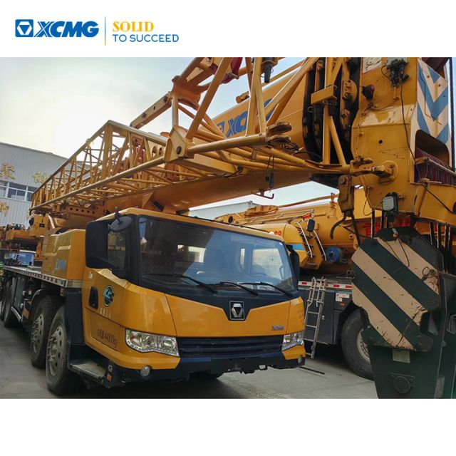 XCMG Used Boom Truck Crane QY70KC Mobile Crane Truck Price List