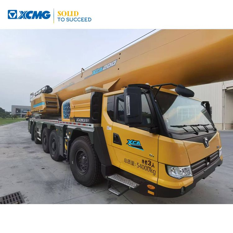 XCMG Official Used XCA200L8 All Terrain Boom Crane lifting Truck Crane Price