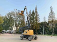 XCMG Official 2017 Year 18m Used Articulated Man Lift GTBZ18A1 Boom Lift Price