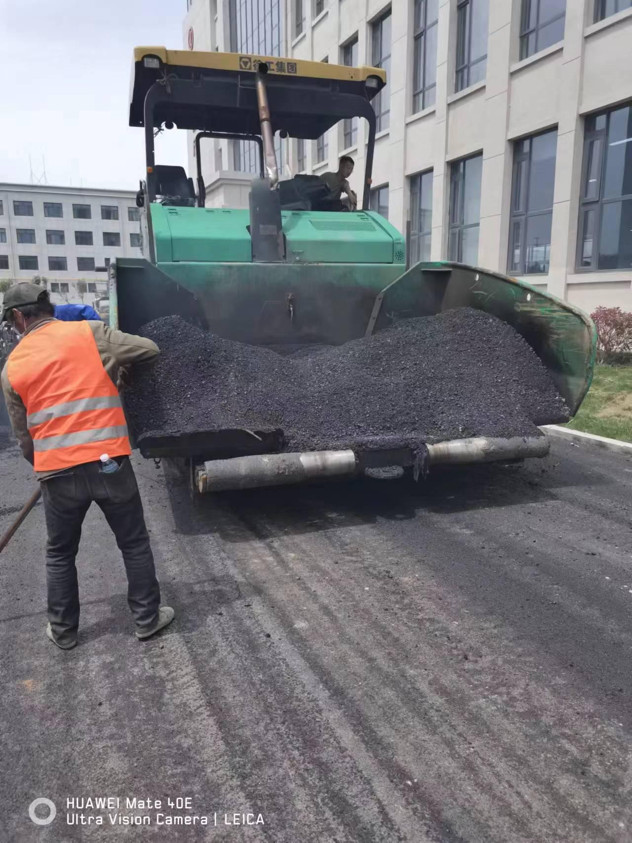 XCMG Used Asphalt Paver Machine RP603 for sale