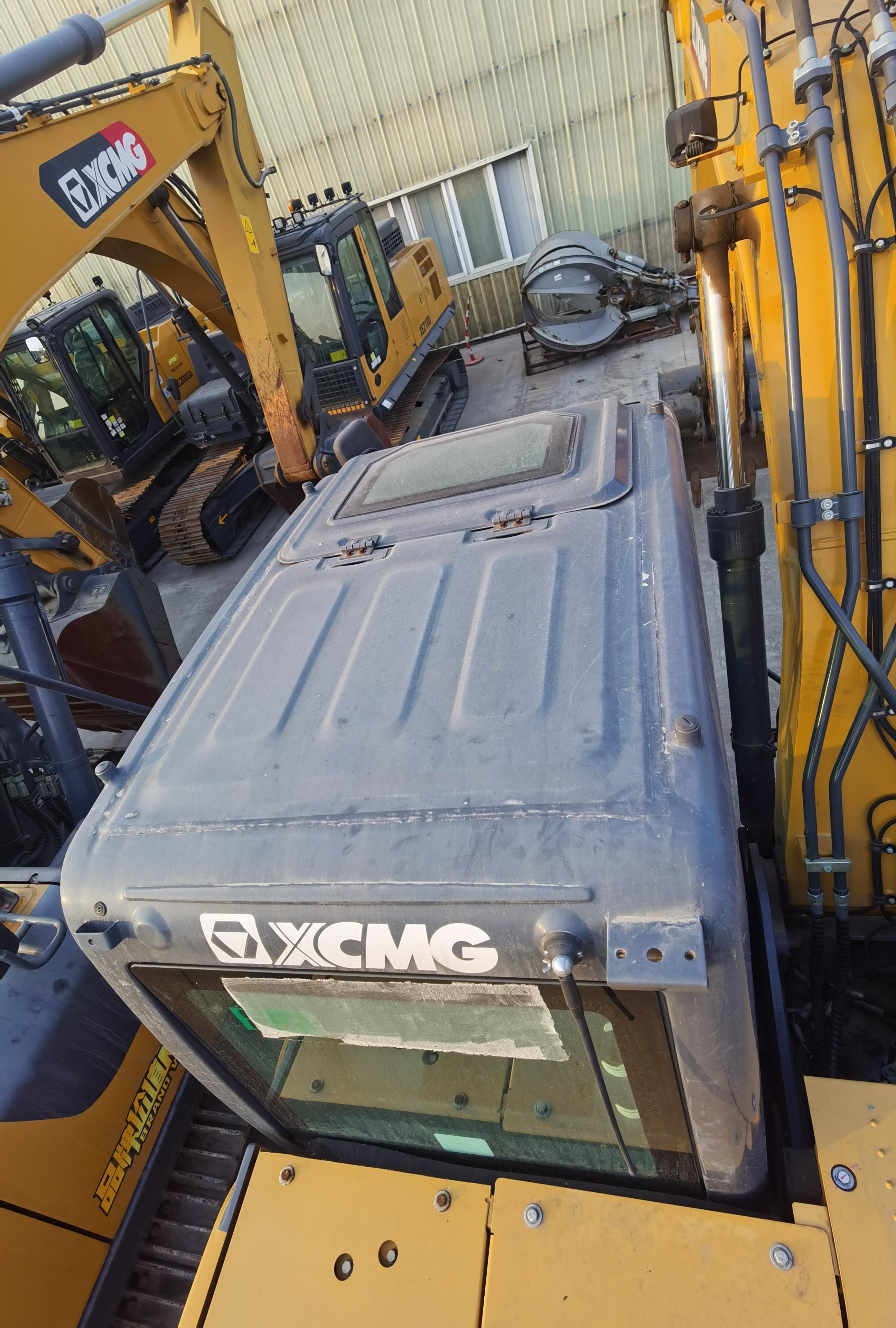 XCMG XE135GA crawler excavator