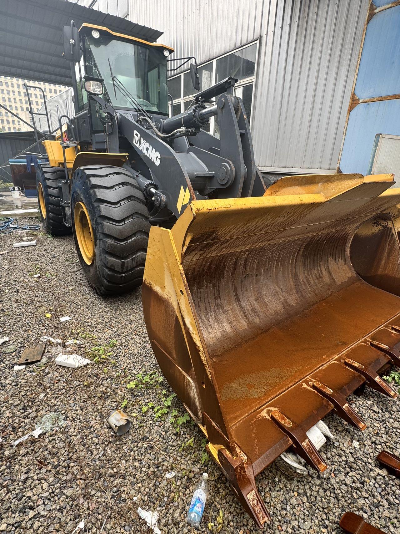 XCMG XC965 wheel loader